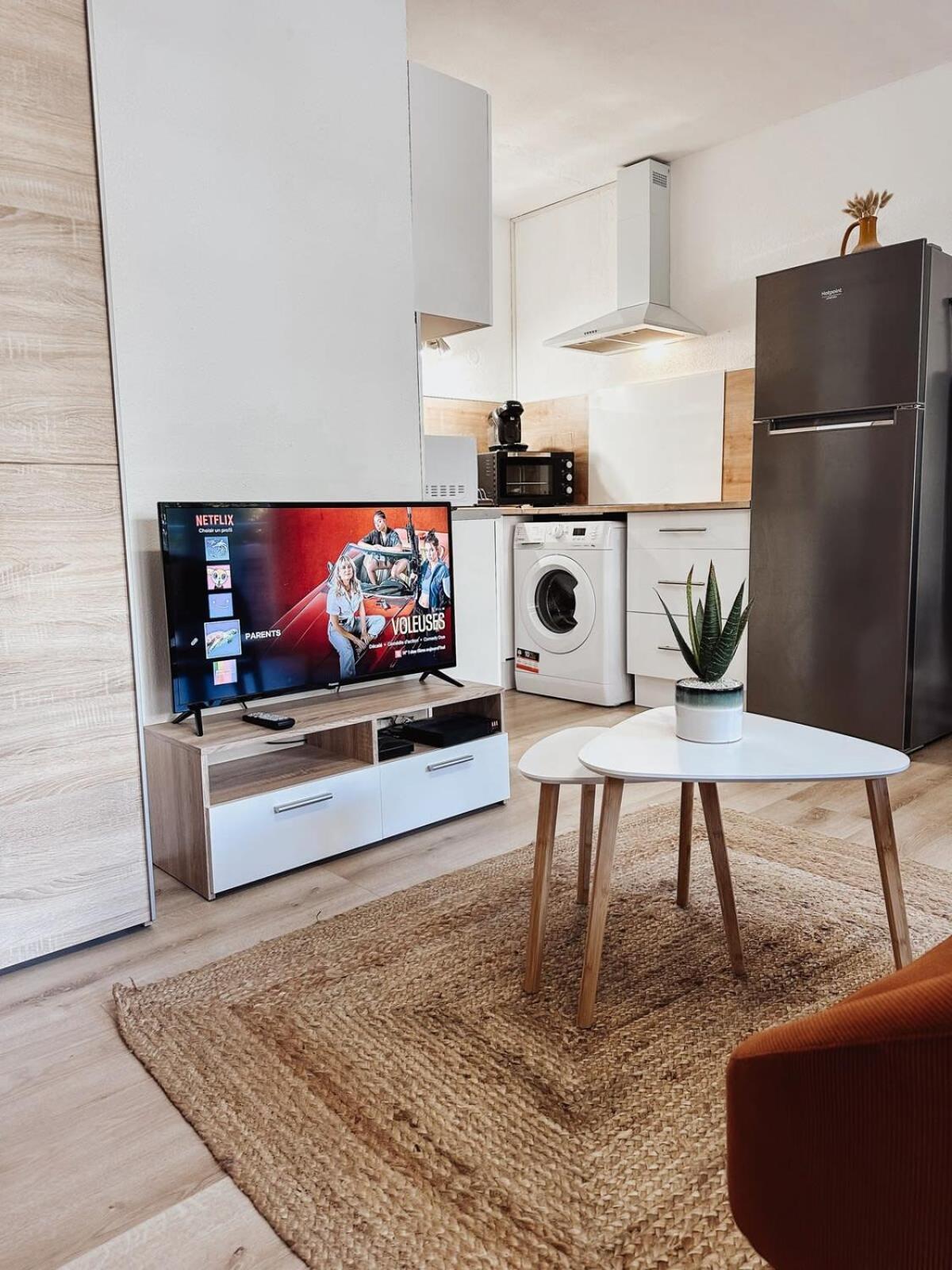 Studio Cosy - Balcon - Wifi - Free Parking Нарбон Екстериор снимка